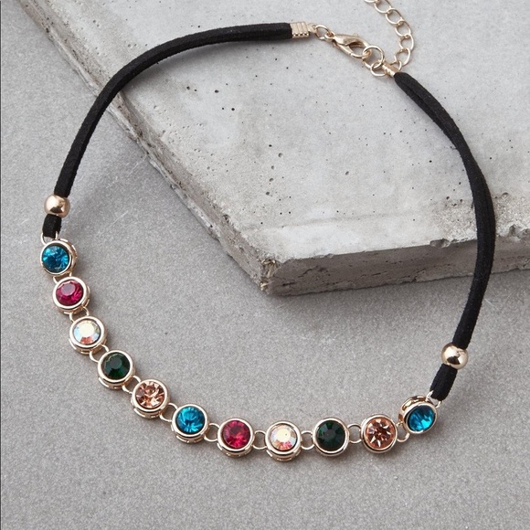 American Eagle Outfitters Jewelry - American Eagle Cotton Stone choker necklace